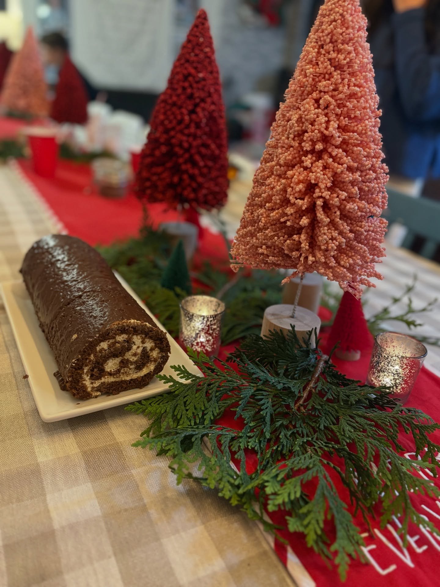 Hey friends! Christmas orders are now live! I have apple pies, pecan pies, chocolate cream pies, banana cream pies, Christmas morning quiches, cinnamon tea rings, chocolate roll cakes, and butterhorn rolls up. Pick up will be December 23rd due to do 