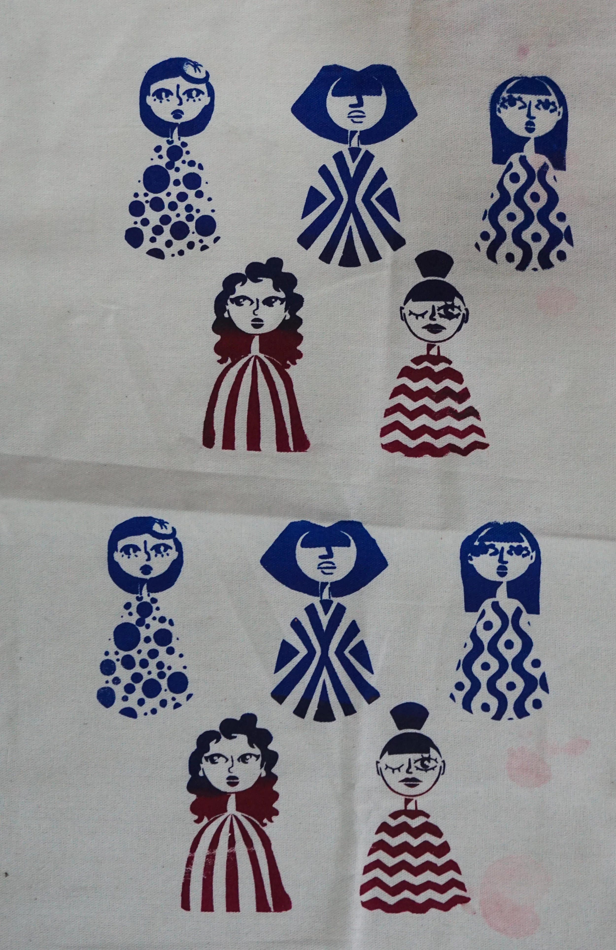 "femme",
Silk Screen Print, using Rubylith, on Canvas,
December 2022,
Printmaking Course