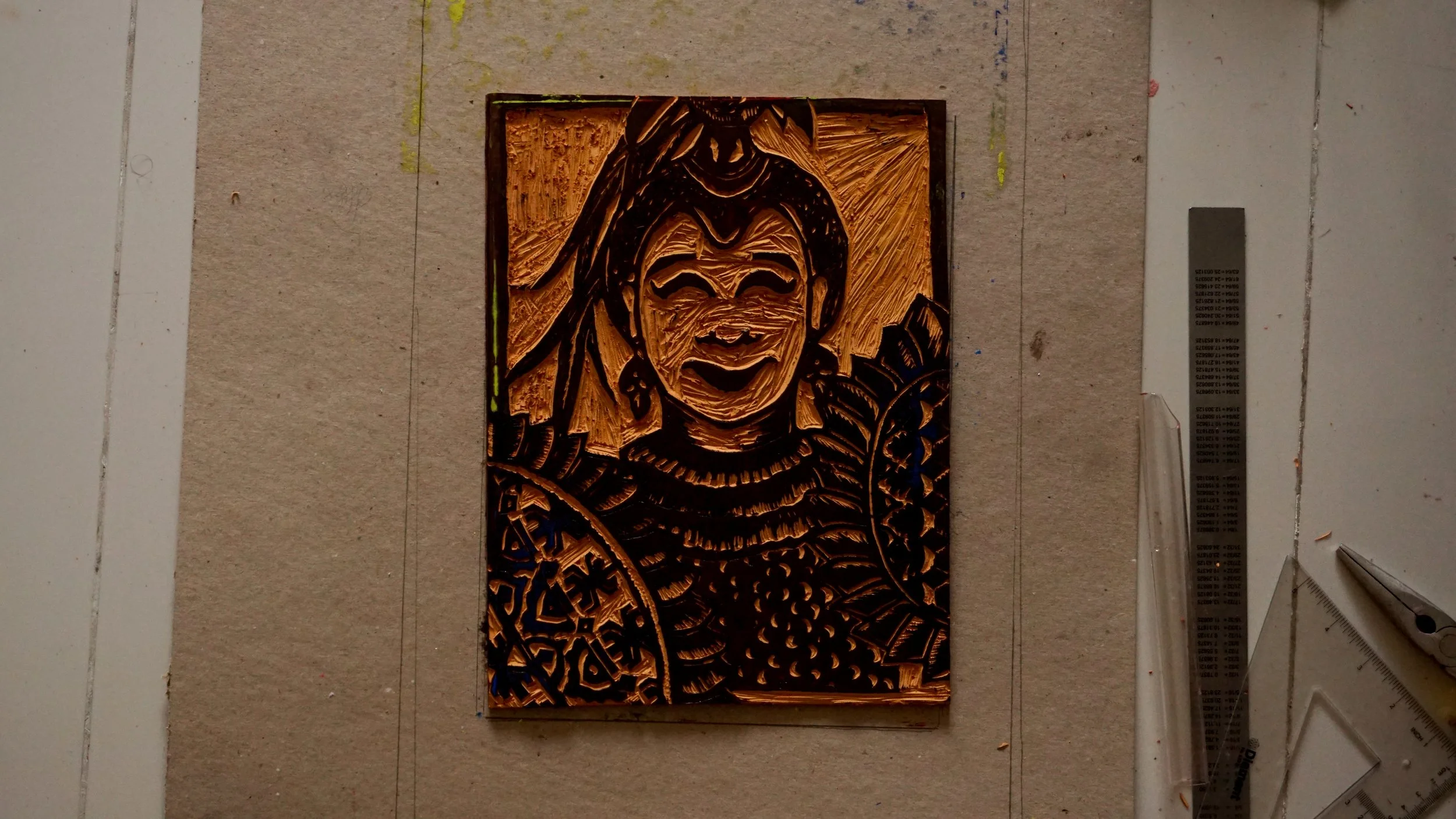 "Siningkil",
9x12" Rubbercut,
October 2022,
Printmaking Course