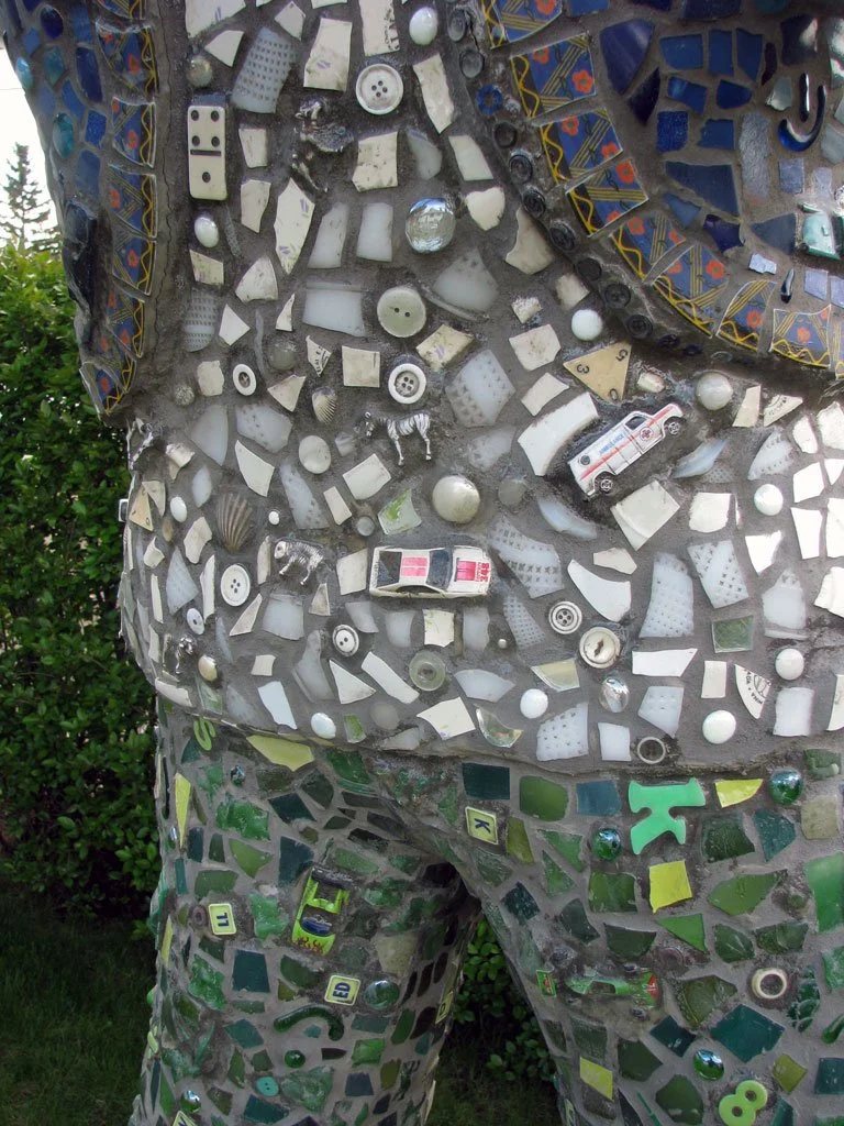 Fiddler, 2011, Mosaic, 87 X 46 x 41 in / 220.98 x 116.84 x 104.14