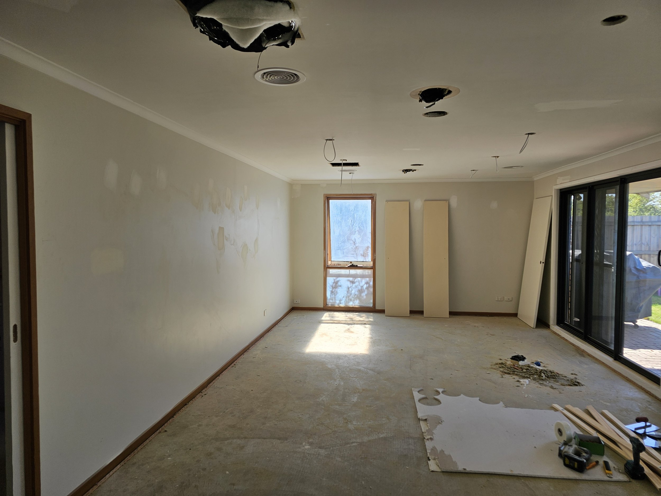 Interior repaint project in Aspendale Gardens Melbourne – living area