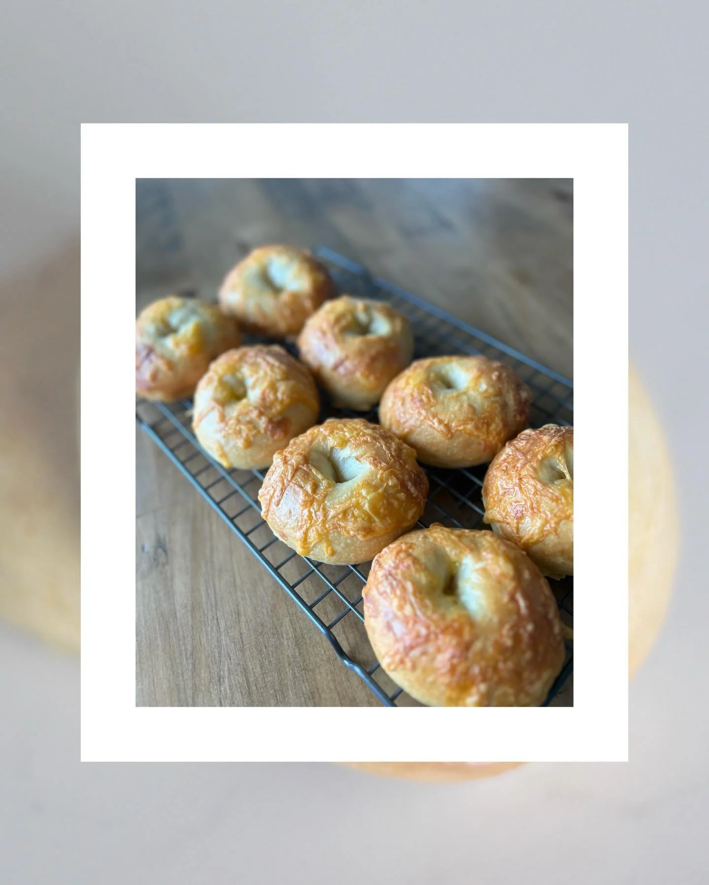 ✨Happy Sunday❕Sundays are bagel prep days in this household for the upcoming week 🥯🧀 what&rsquo;s something you always make sure to have prepped and ready to go to start every week fresh?