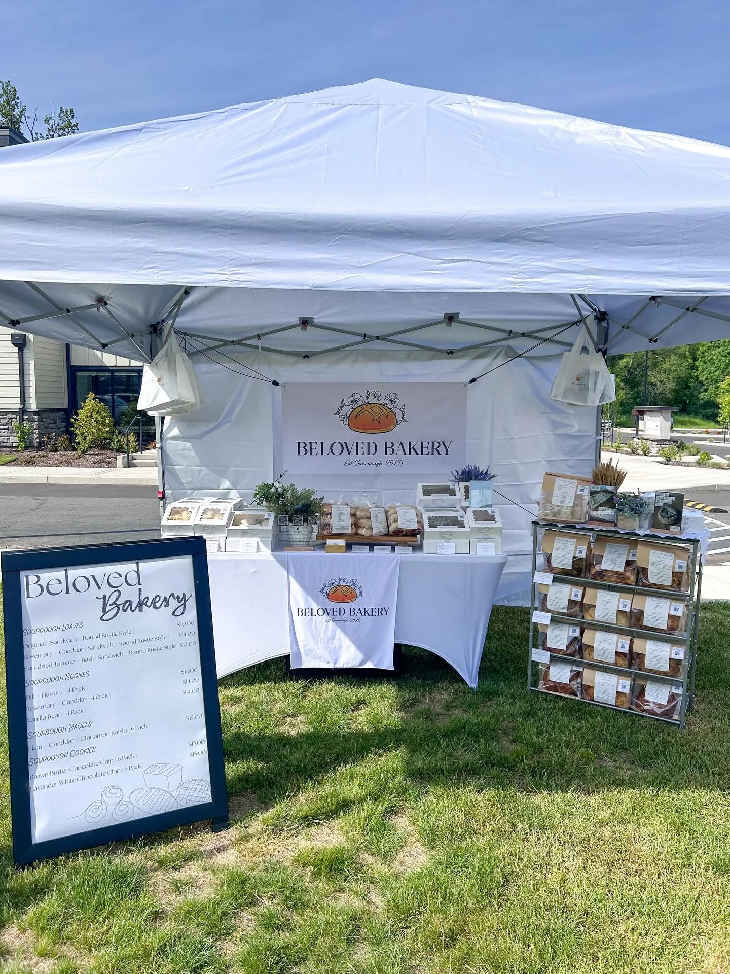 Dallas, we had an AMAZING time at the @dallasorfarmersmarket✨ cannot wait for the rest of this season with you! It means so much. I hope you all enjoy your sourdough goodies and we see you next time, Friday May 22nd!

We have a few extras from tonigh