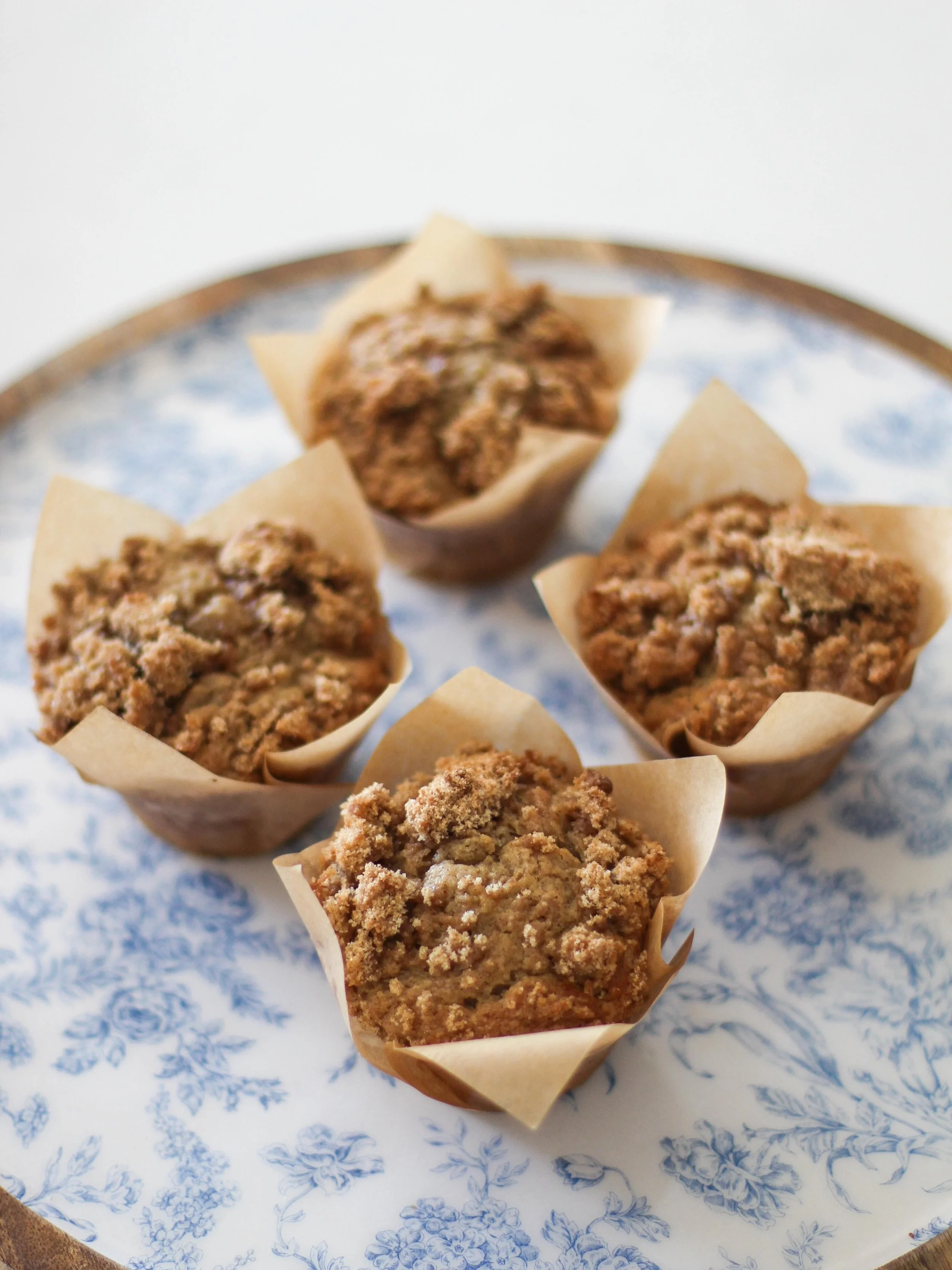 Banana Crumble Sourdough Muffins 🍌🧈 are you kidding me?! Find them at the @mainstreetemporiumofdallas 😋