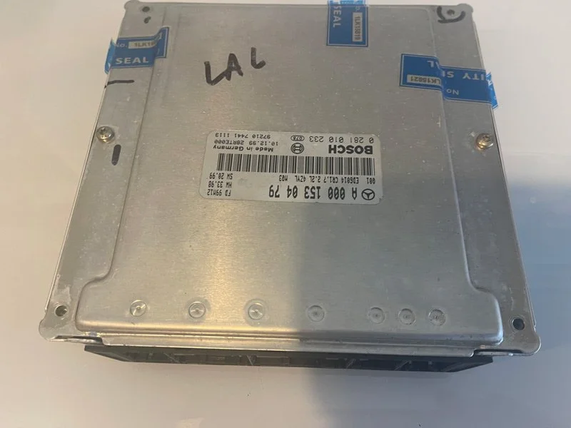 MERCEDES VITO A 000 153 04 79 (2)