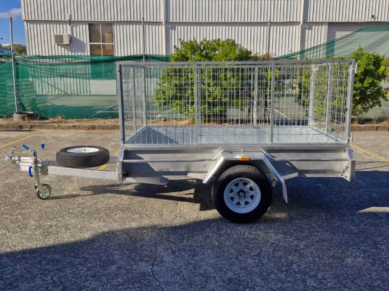 1400kg ATM 9x5 single axle braked box trailer