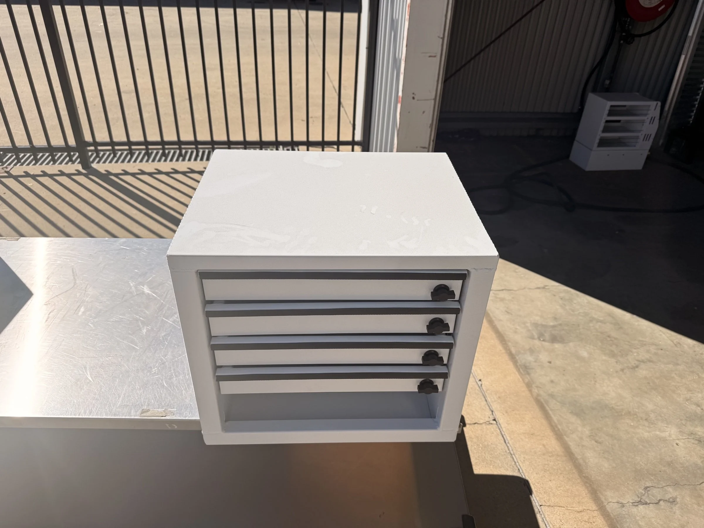 4-drawer-unit-white-IMG_1169.jpg