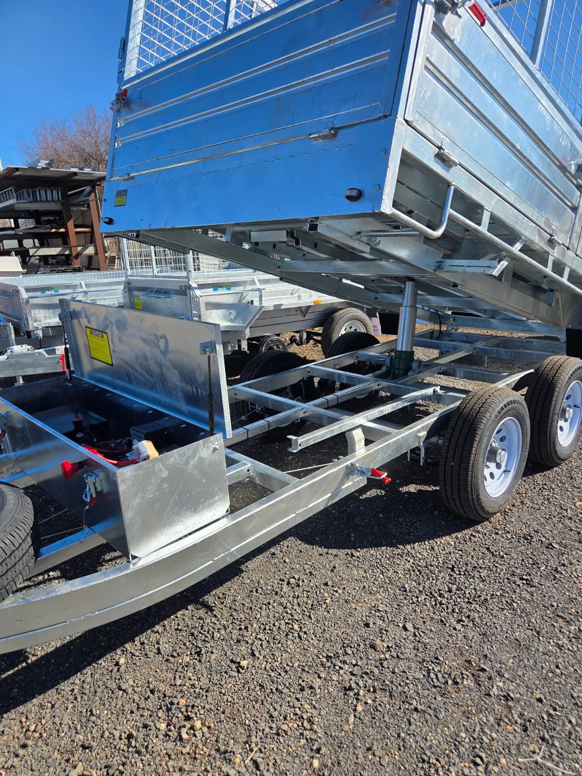 14x7 Hydraulic flat top tipper 2.jpg 14x7-hydraulic-flat-top-tipper-trailer-3500kg-smart-trailers.jpg