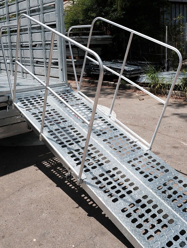imgi_14_cattle-trailer-12x7-7.jpg