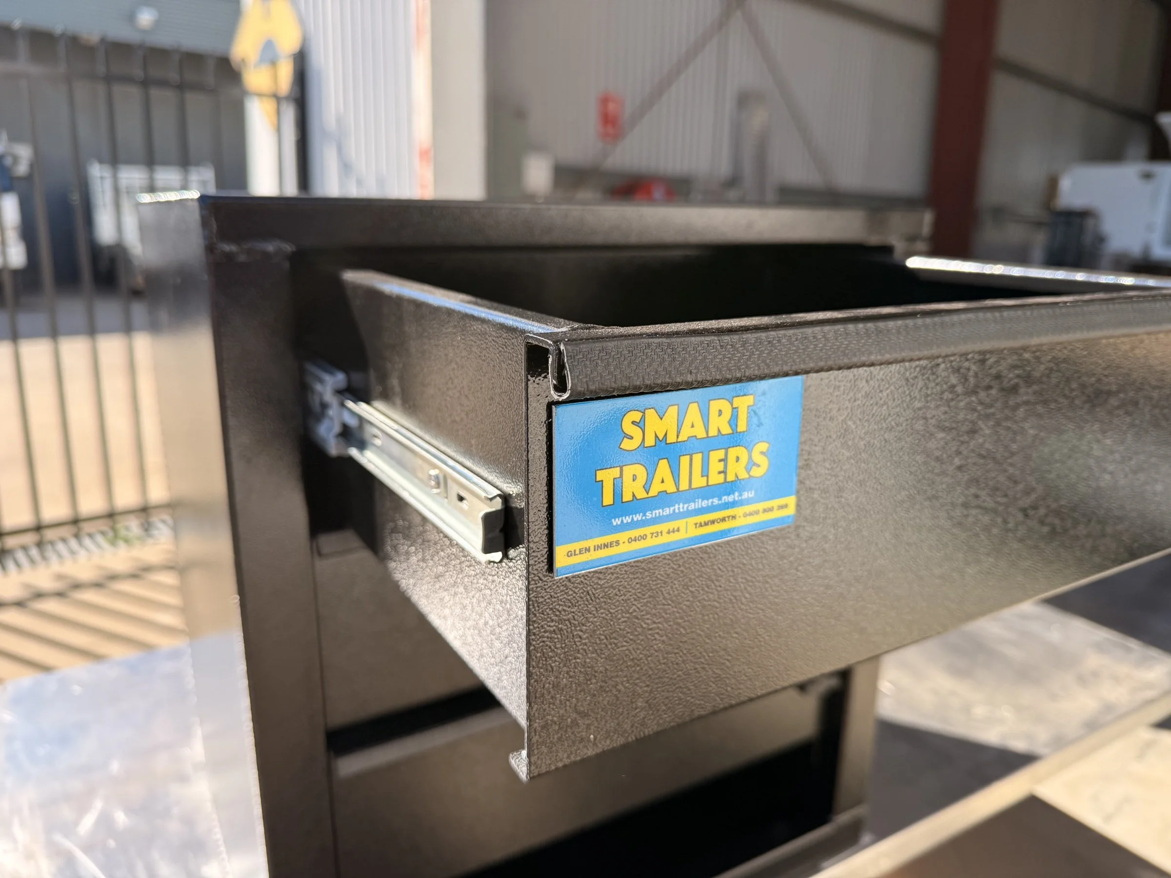 3-drawer-unit-black-IMG_1120.jpg