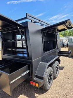 27ce9d5f-0cbb-4935-9840-5d59dce8a888 - Renae Smart.jpg