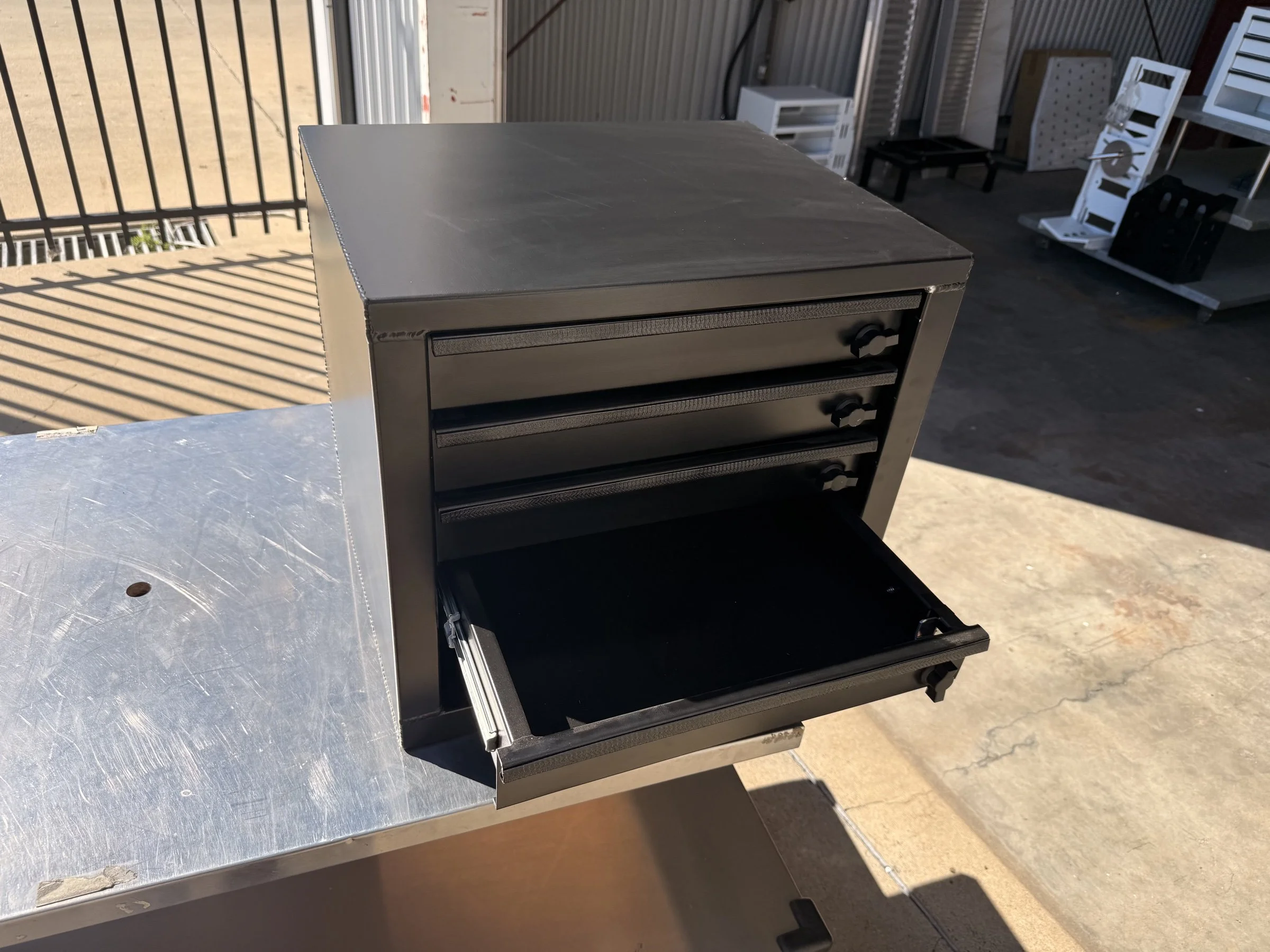 4-drawer-unit-black-IMG_1172.jpg