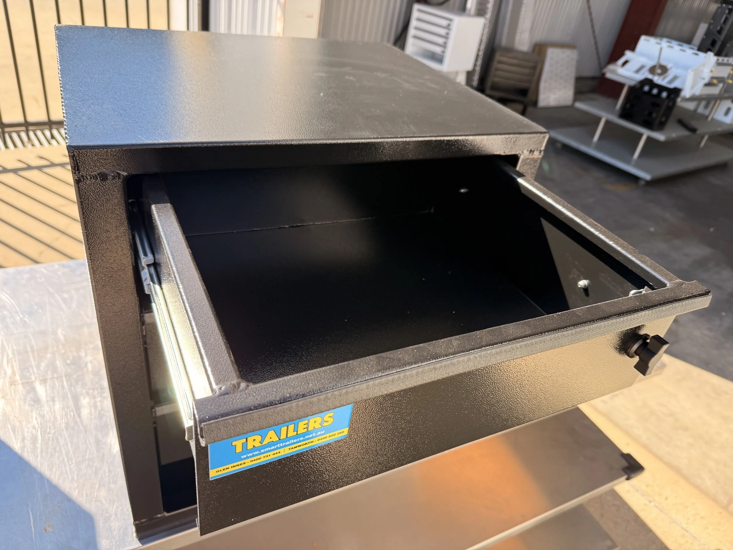 3-drawer-unit-black-IMG_1119.jpg