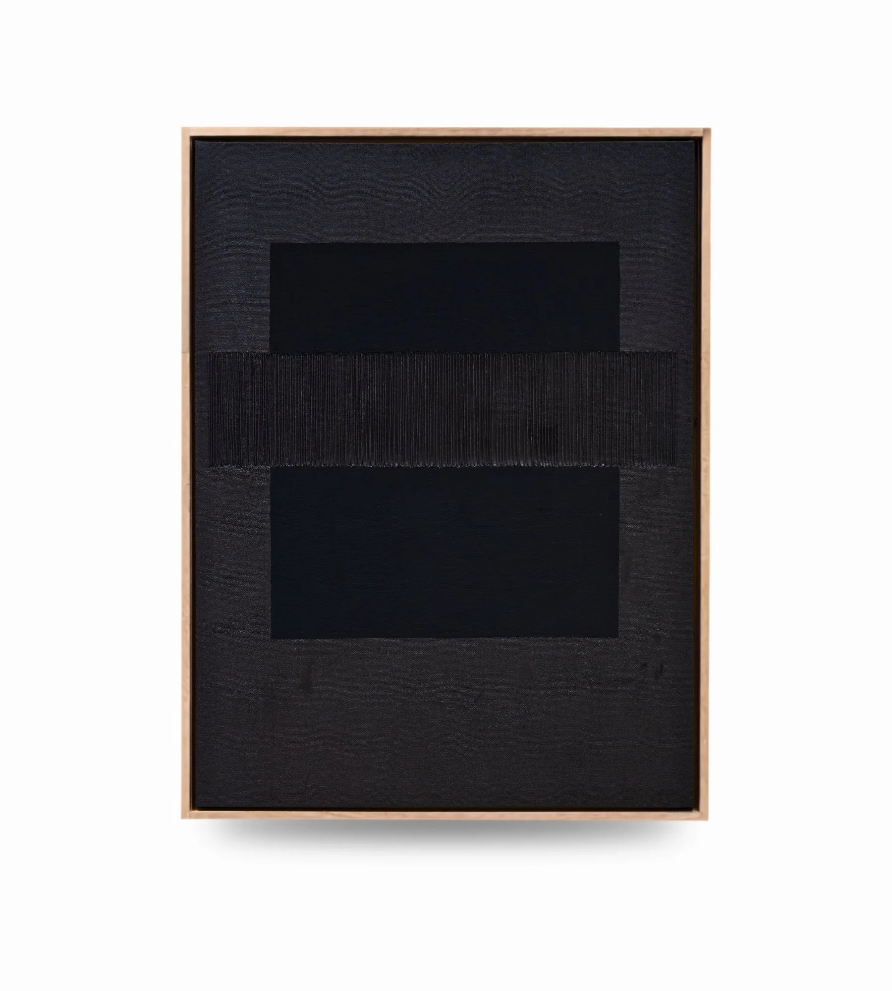 Formas Silentes I, obra abstracta negra de Mónica Gagliardi, acrílico bordado con hilo de papel sobre tela con cintillo, 80 × 60 cm, 2025.