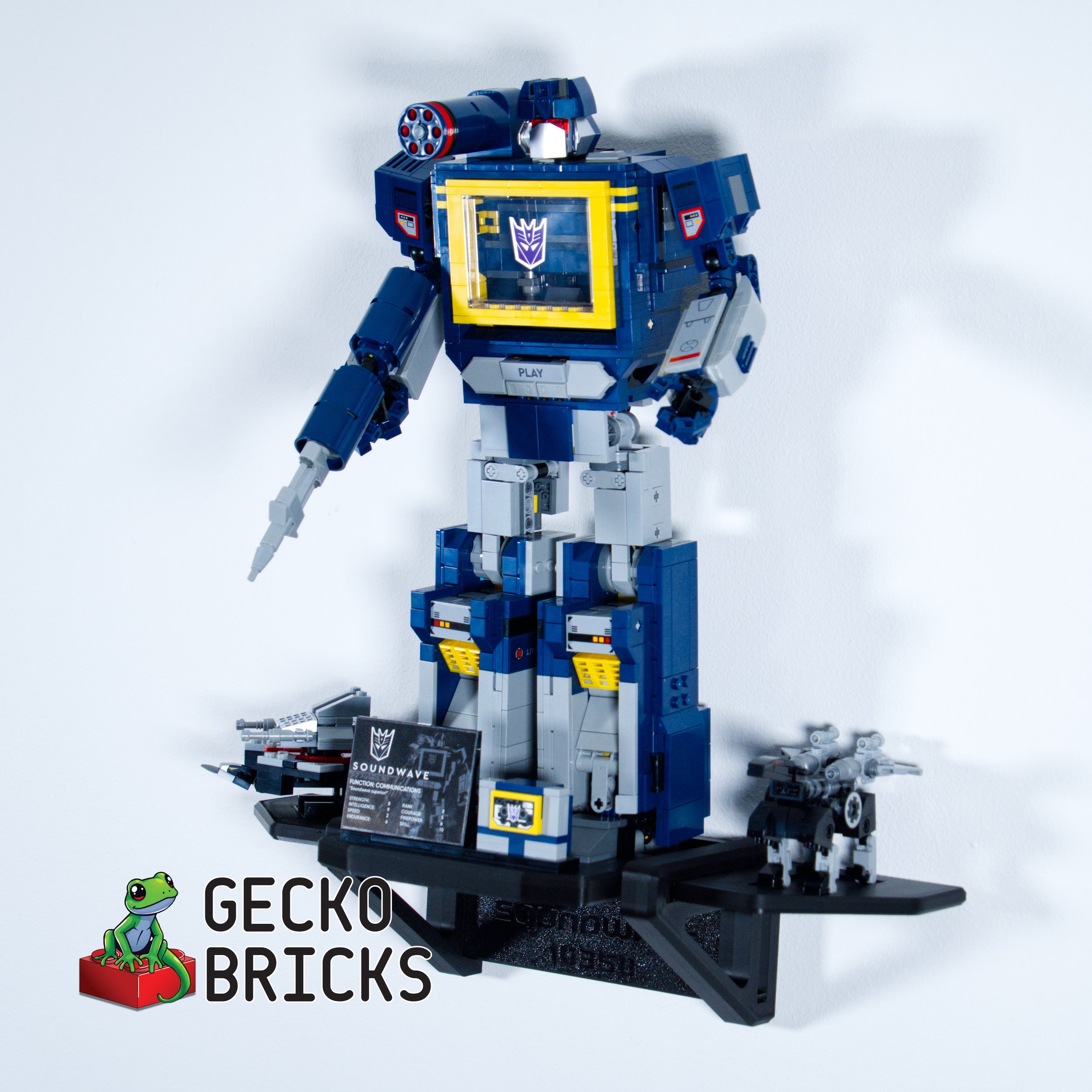 Wall Moun - LEGO Icons Transformers: Soundwave - 10358
