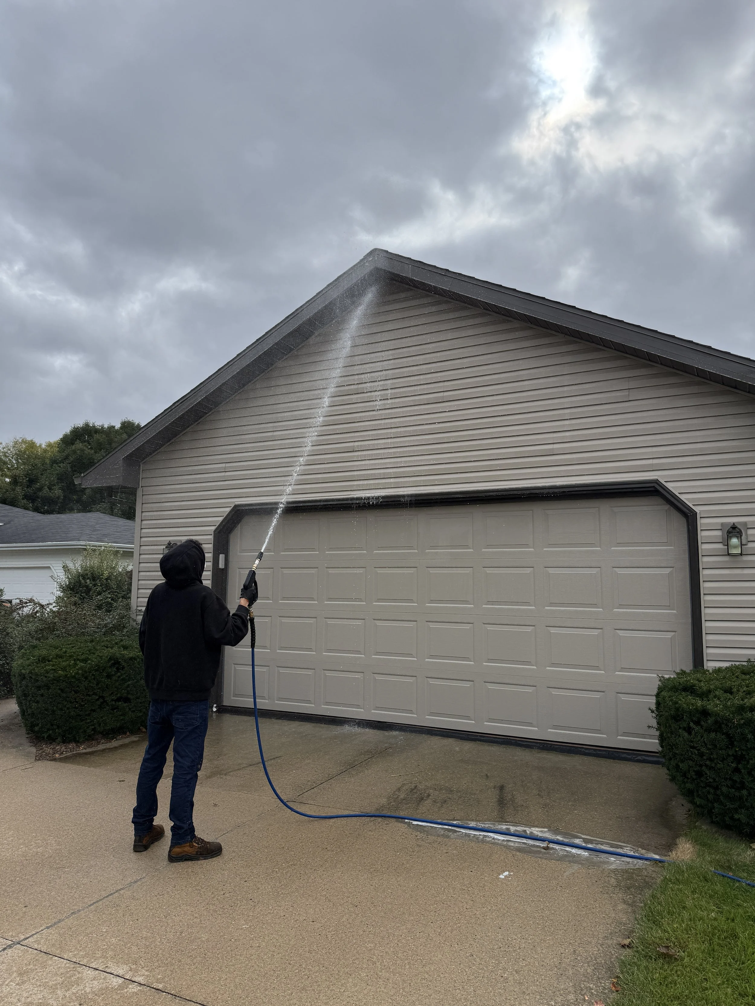 Garage Door / Entryway Cleaning