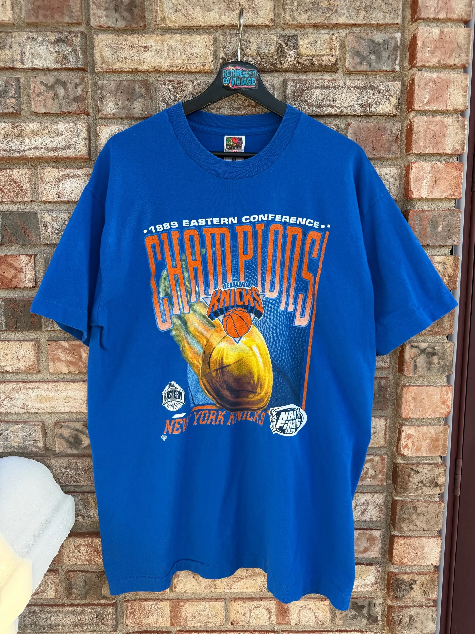 Vintage 1999 Single Stitch New York Knicks Eastern Conference Champs Graphic Tee