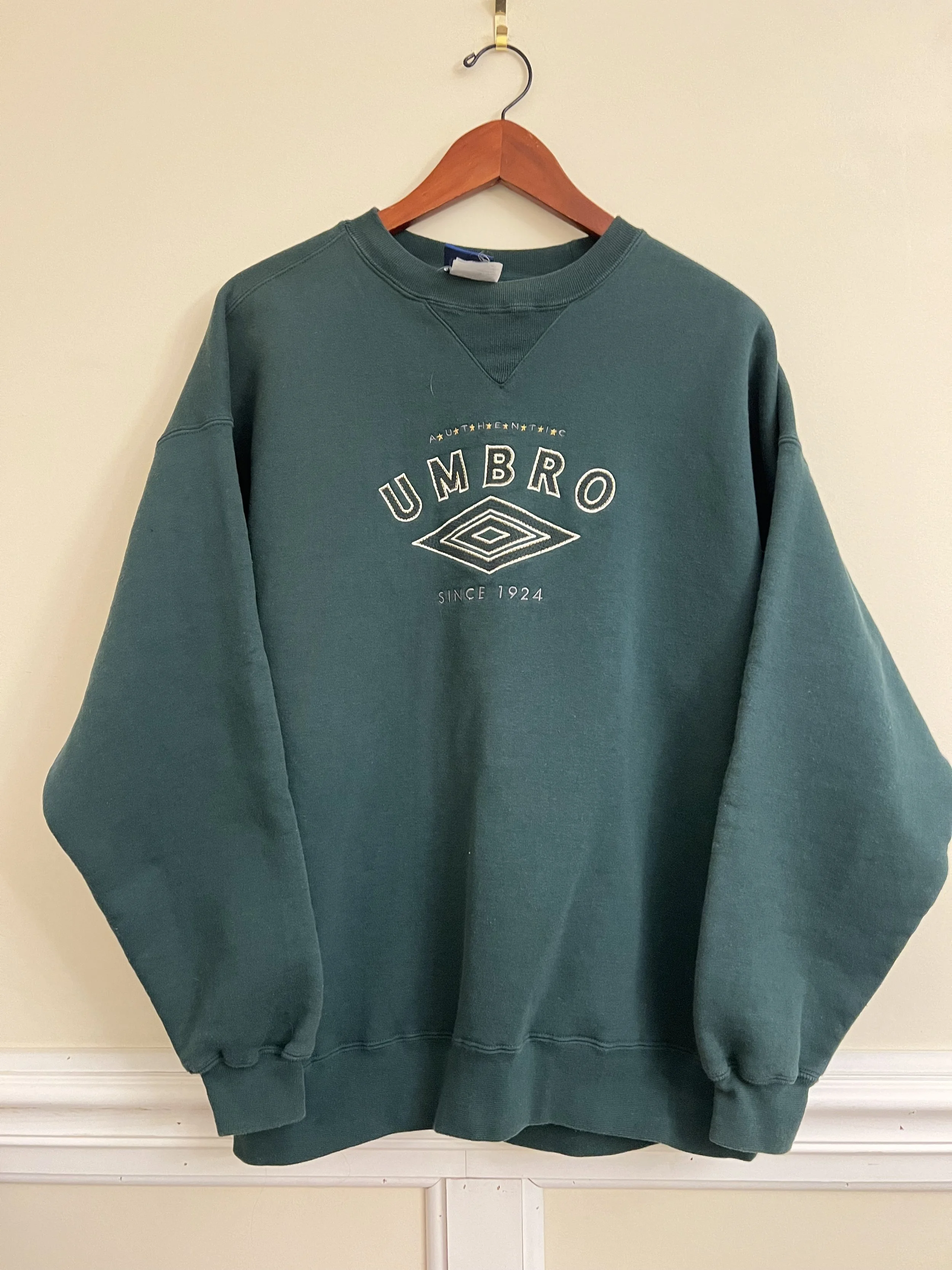 Vintage Umbro Crewneck Sweatshirt Green Embroidered Logo 90s Y2K