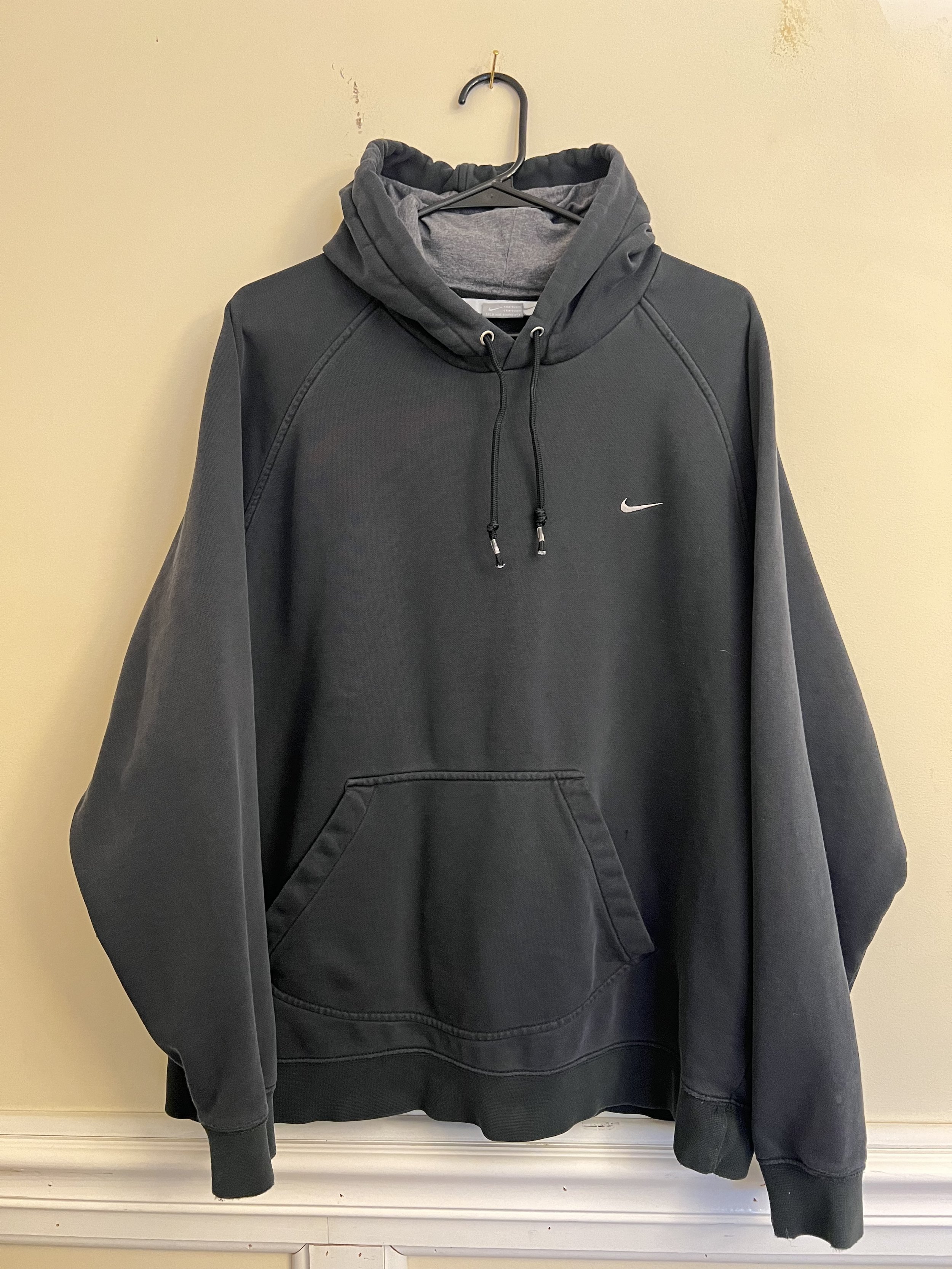 Nike Hoodie XL Black Mini Swoosh Pullover Sweatshirt Faded