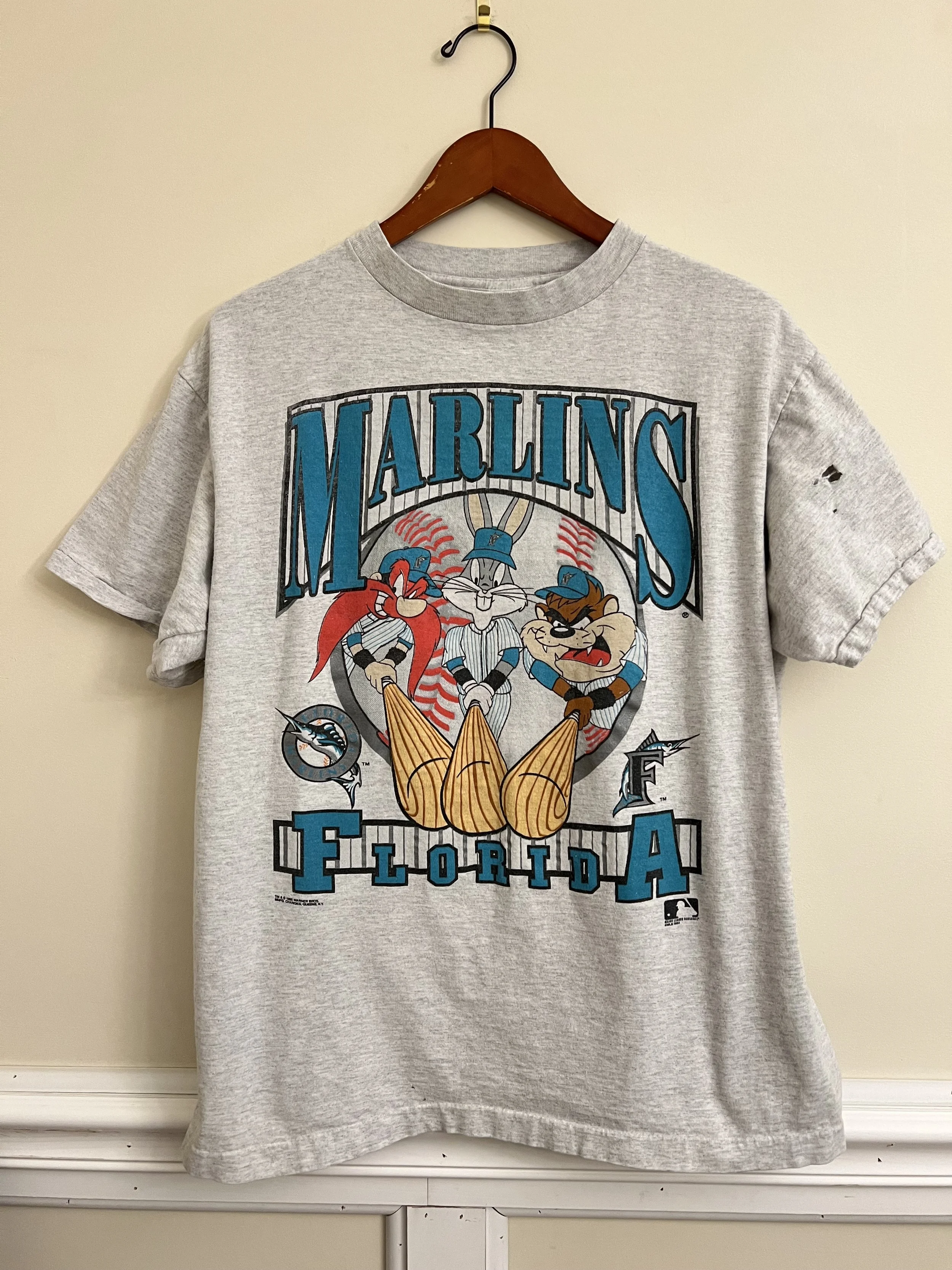 Vintage 1993 Single Stitch Florida Marlins Looney Tunes Graphic Tee