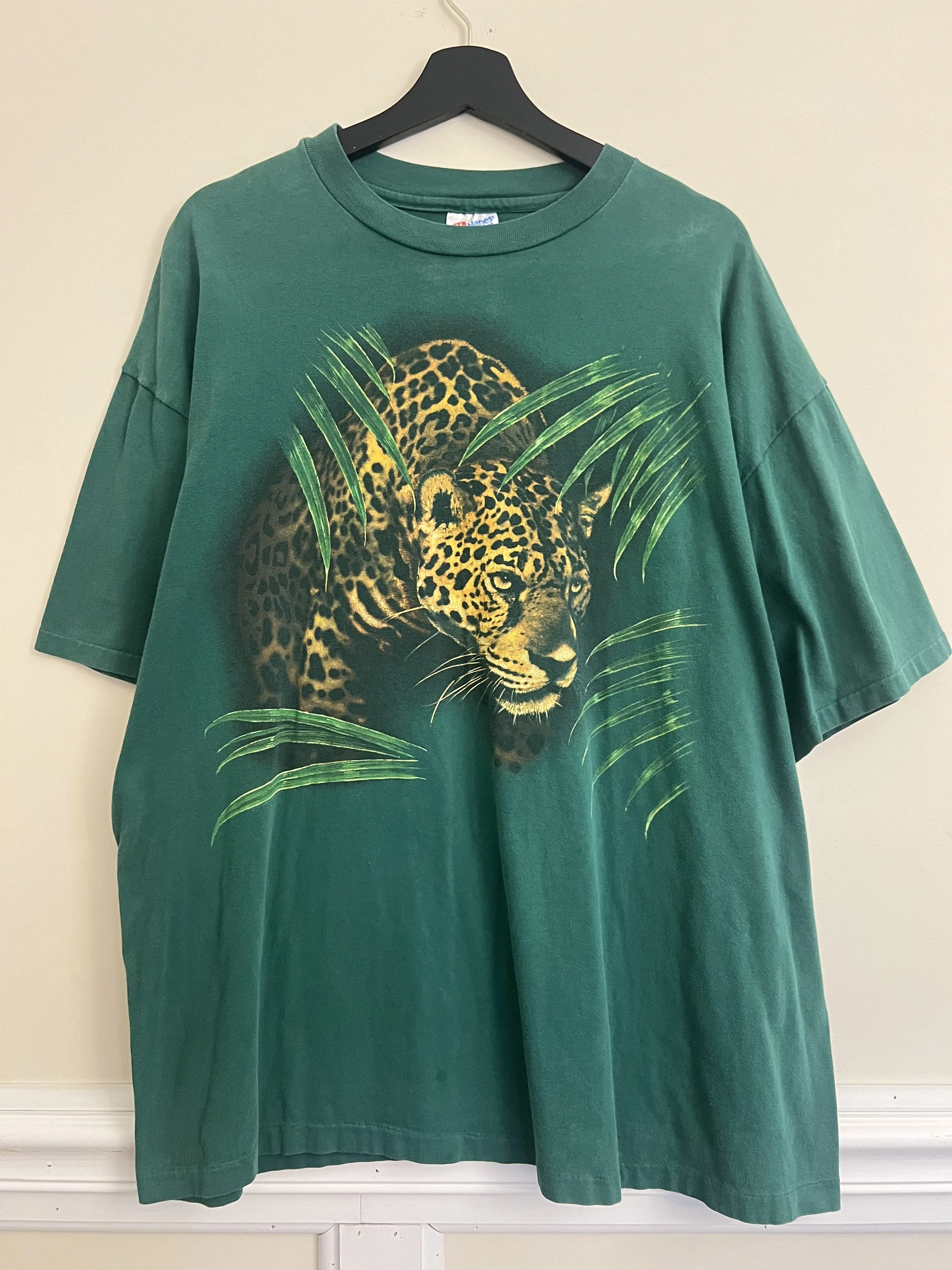 Vintage 90s Leopard Graphic T Shirt Green Jungle Animal Print Hanes Beefy