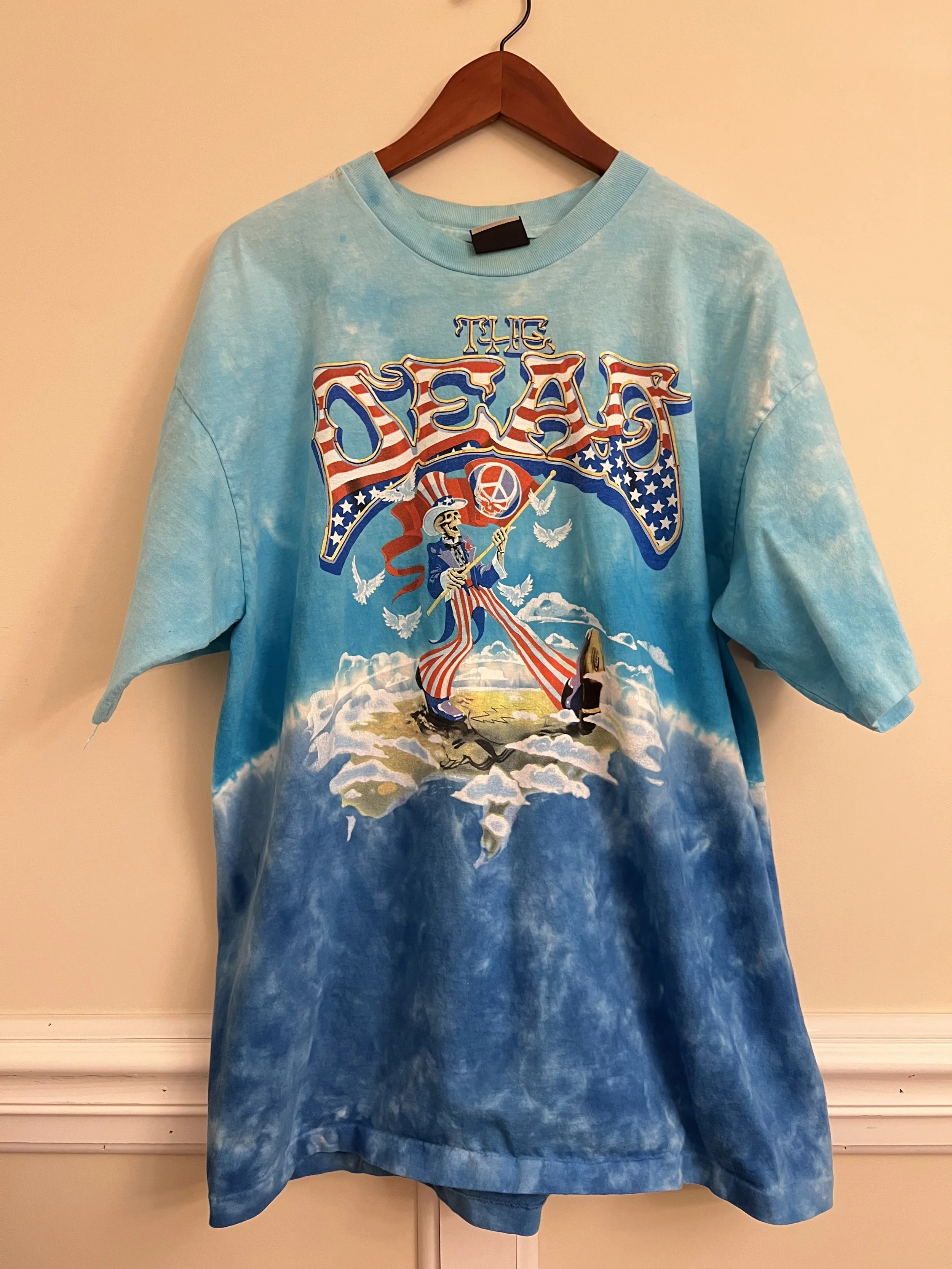 Vintage 2004 Liquid Blue Grateful Dead Band Tee