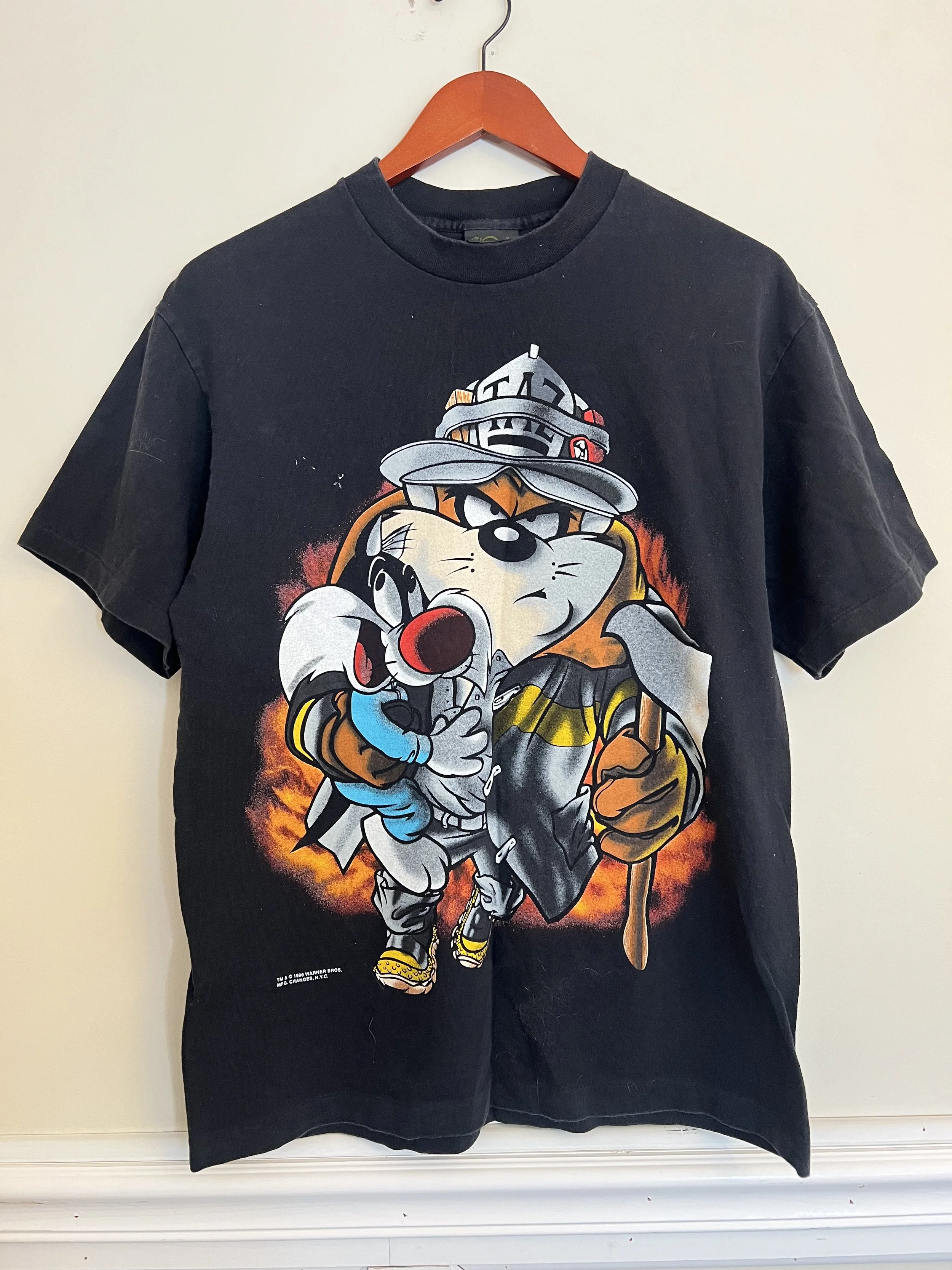 Vintage 1998 Taz Firefighter T Shirt Looney Tunes Warner Bros USA Made Double Sided Graphic Tee