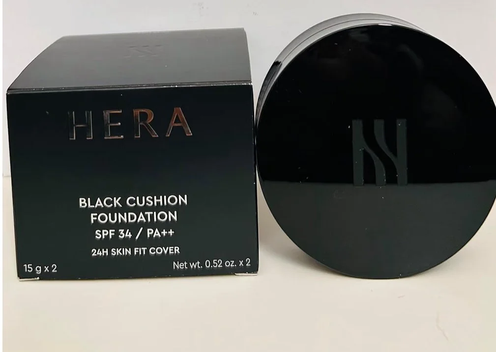 HERA Black Cushion