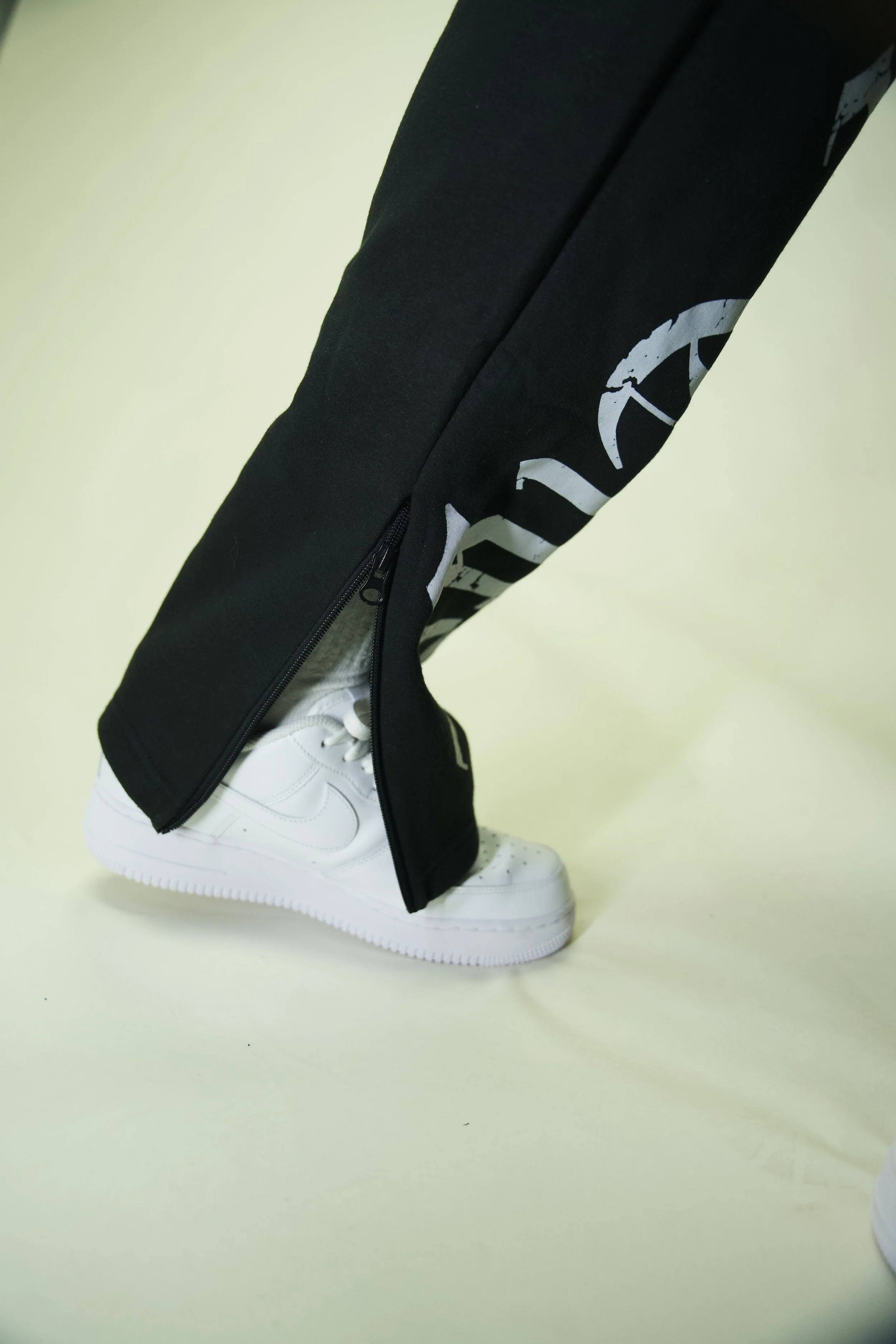 white + black jogger 3.JPG