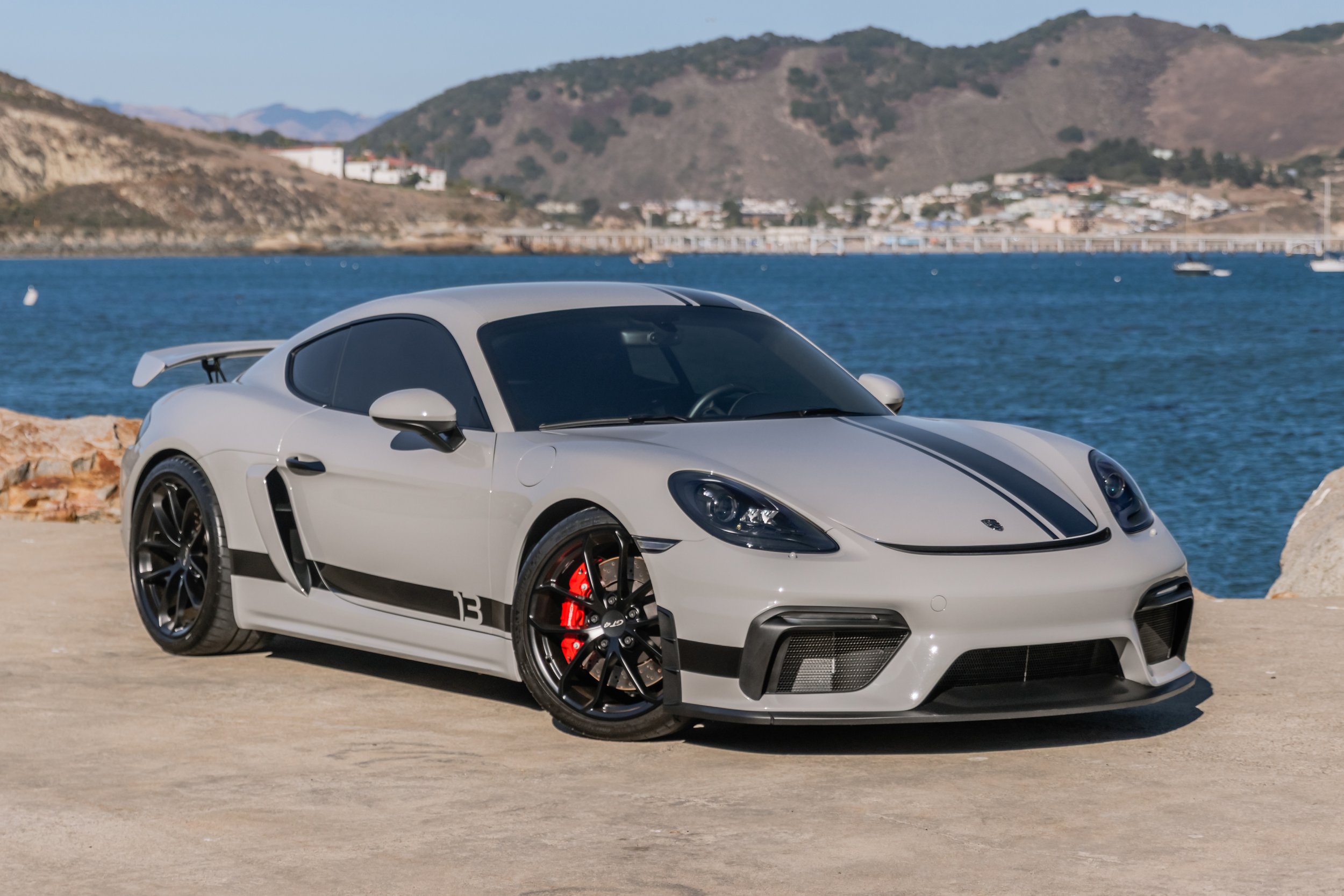 Porsche Cayman GT4