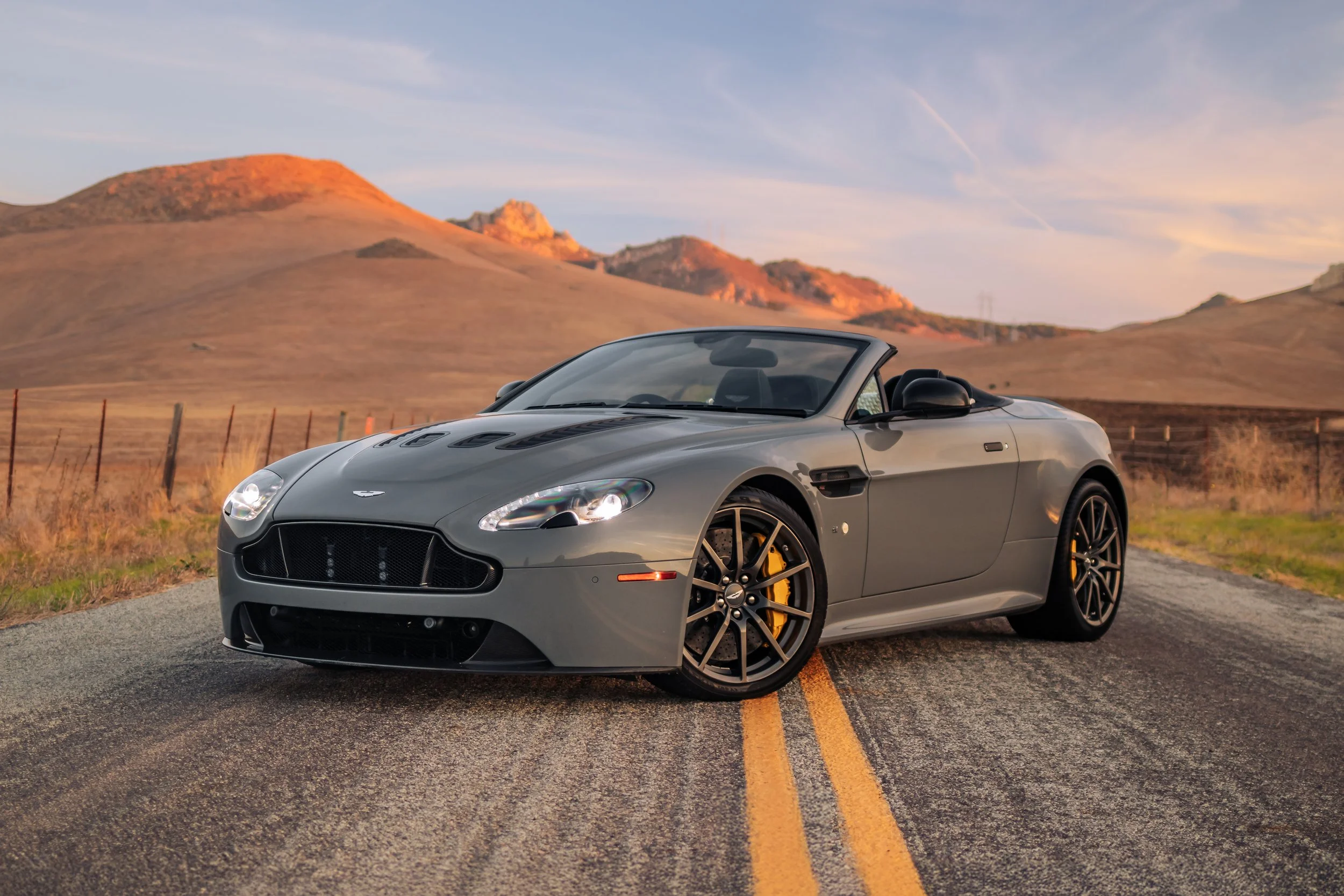 Aston Martin V12 Vantage S
