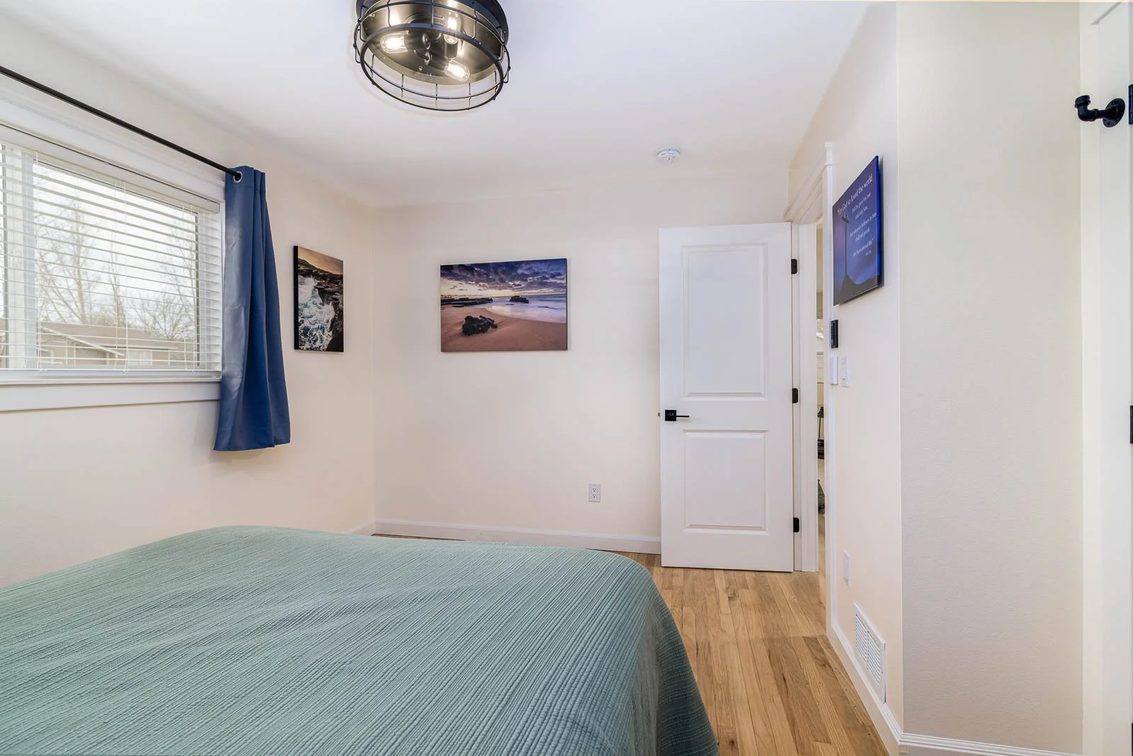 HDR real estate image of bedroom