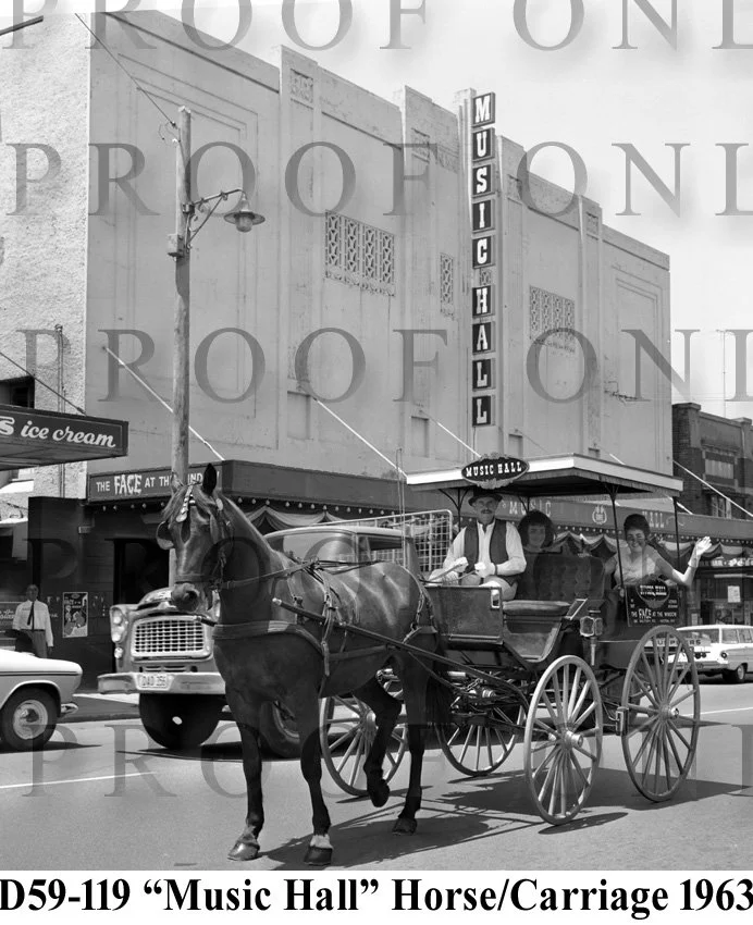 Social Music Hall horse & carriage 1963 D59-119.jpg