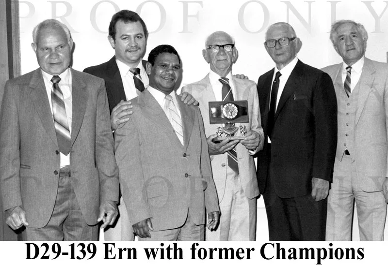 D29-139 Ern McQuillan & former champs.jpg