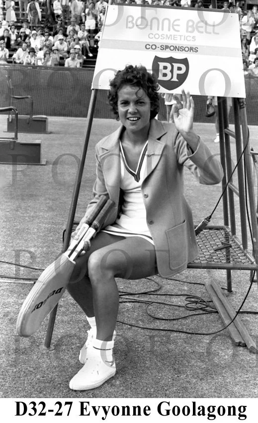 Goolagong Evyonne D32-27.jpg