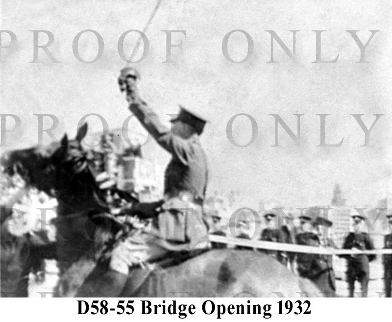 Bribge opening 1932 D58-55.jpg