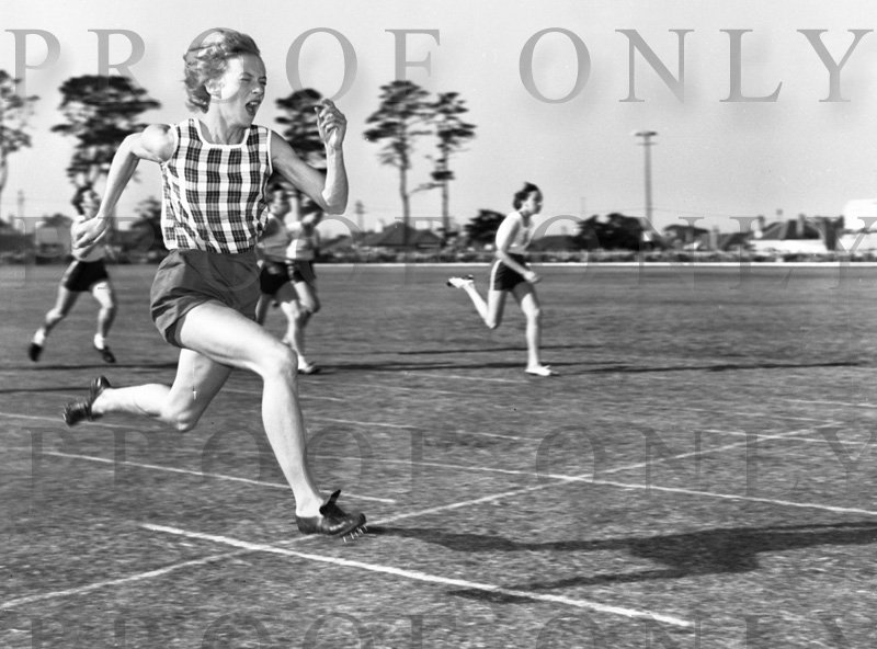 Betty Cuthbert D31-87