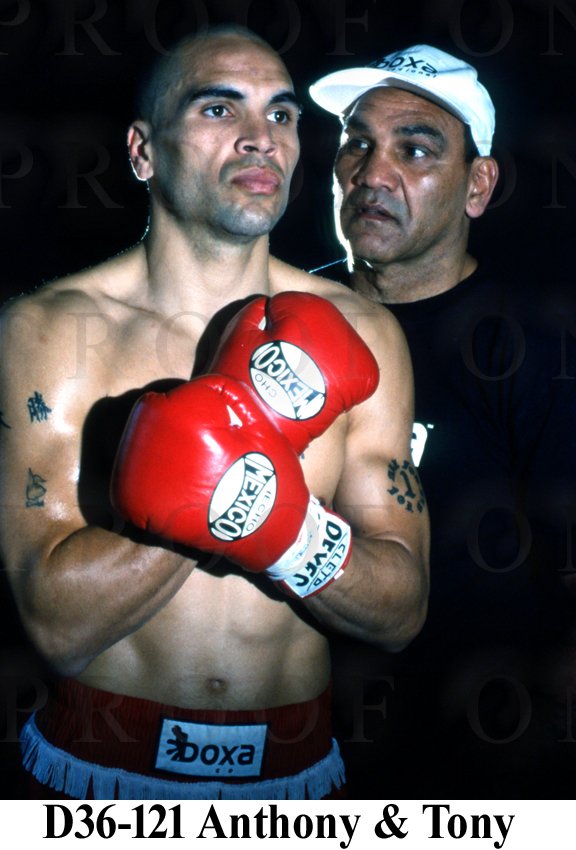 Mundine Tony& Anthony D36-121.jpg