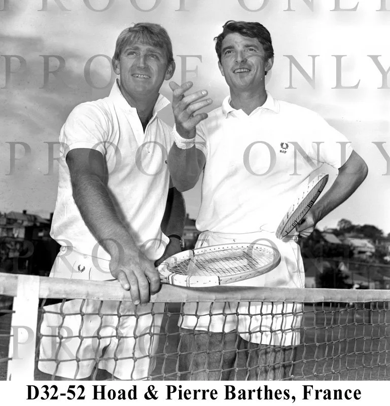 Hoad Pieras Barthes D32-52.jpg