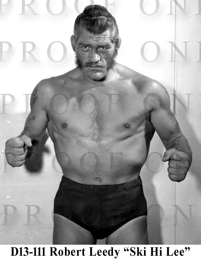 D13-111 Ski Ni Lee.jpg