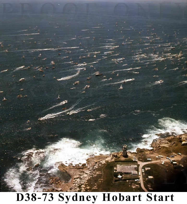 D38-73 Sydney Harbour.jpg