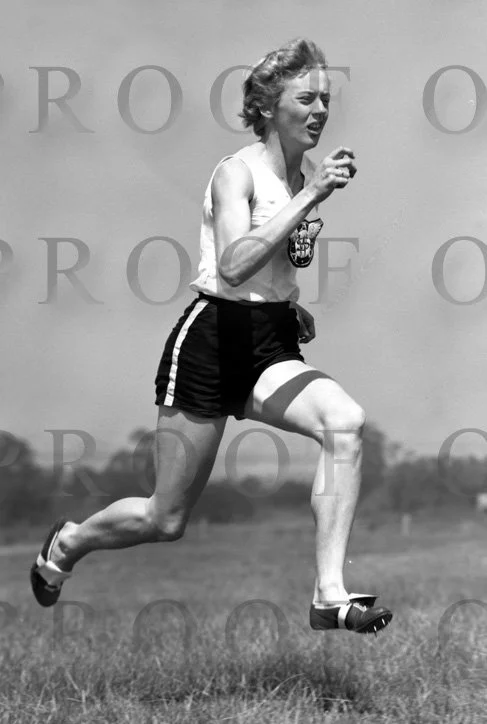 Betty Cuthbert D31-85
