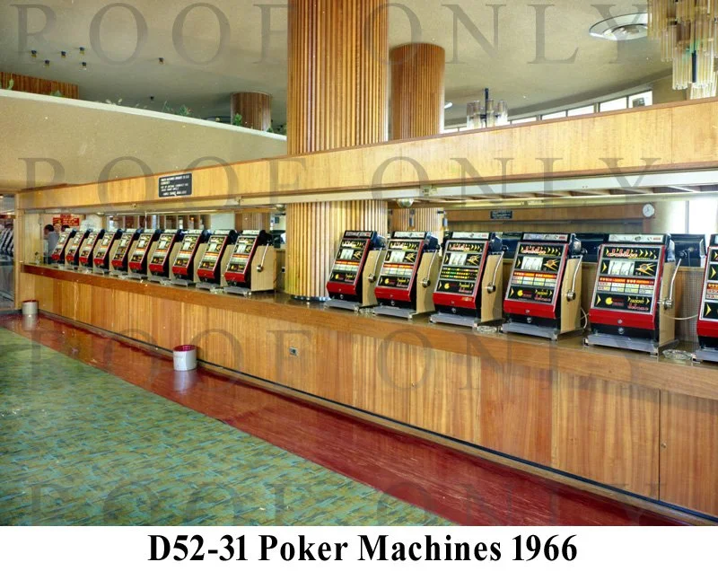 Poker Machine1966 D52-31.jpg