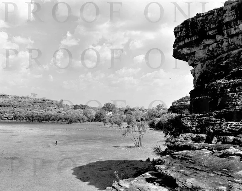 D27-1 Arnham Land The Plains Man