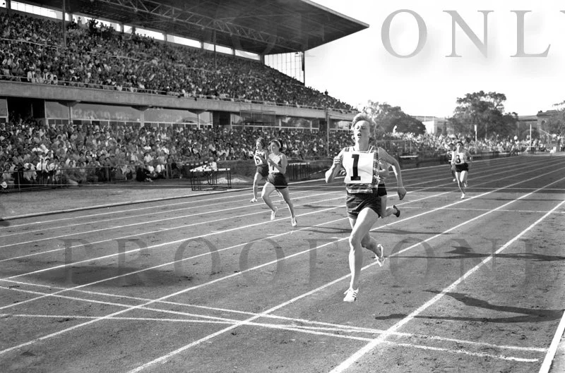 Betty Cuthbert D31-84