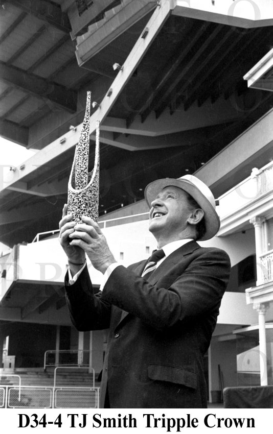 Smith TJ Triple Crown D34-4.jpg