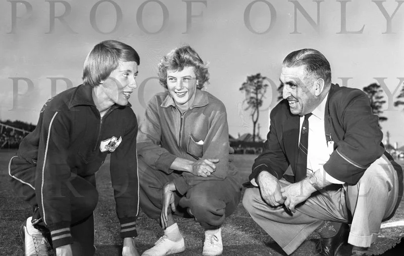 Bev Watson Betty Cuthbert Bill Young D31-83