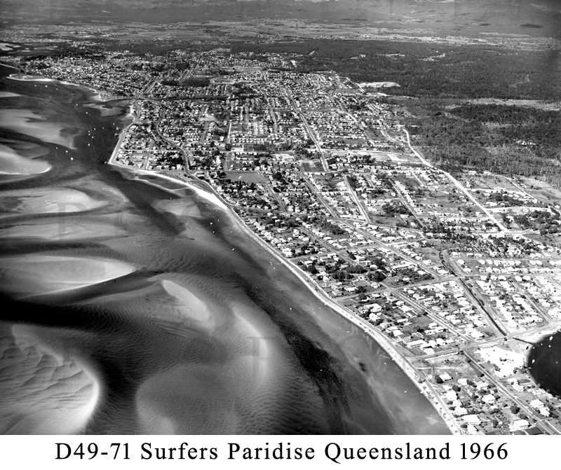D49-71 Surfers Paradise 1966.jpg