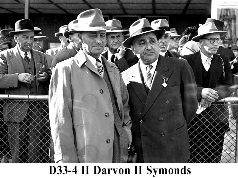 H Darvon H Symonds D33-4.jpg