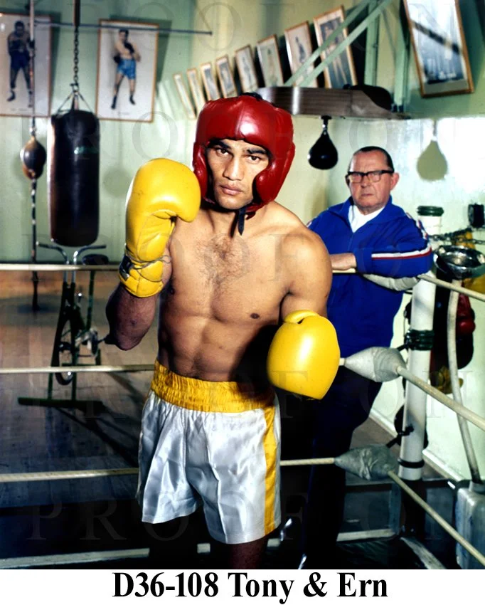 Mundine Tony & Ern D36-108.jpg